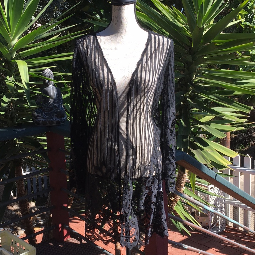 New! Black Crochet Cover - Picture 3 of 8